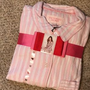 NWT Victoria Secret Dreamer PJs